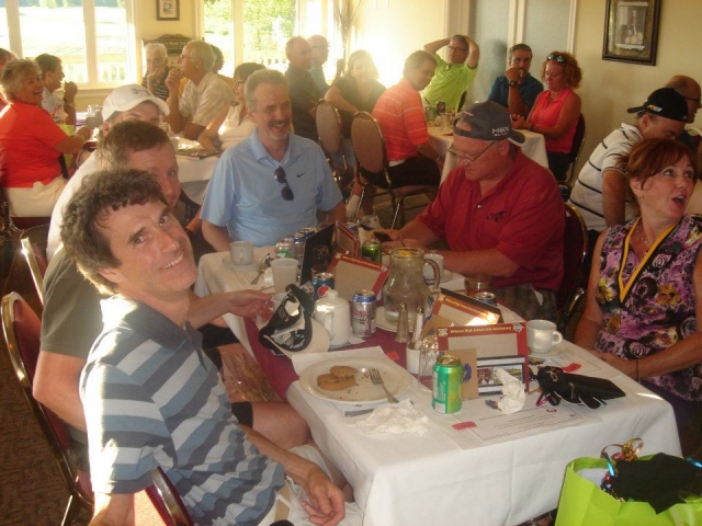 David Shaw - golf photographer and golf ball target (thanks to Lisa) with team Ray Bullard - aka luckiest team - 2 of them won the draws for Dan Akroyd signed wine (thanks Ed Armstrong for getting those prizes for us).
